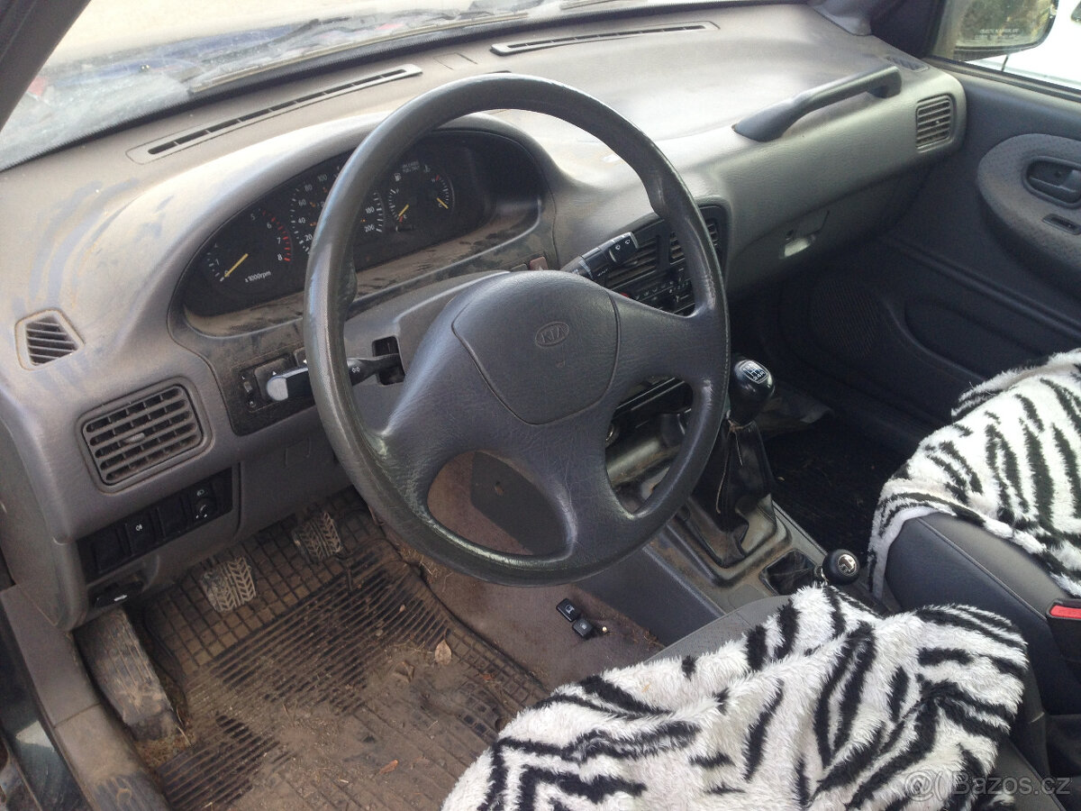 Kia Sportage 2,0i 1998 4x4 - díly - 9