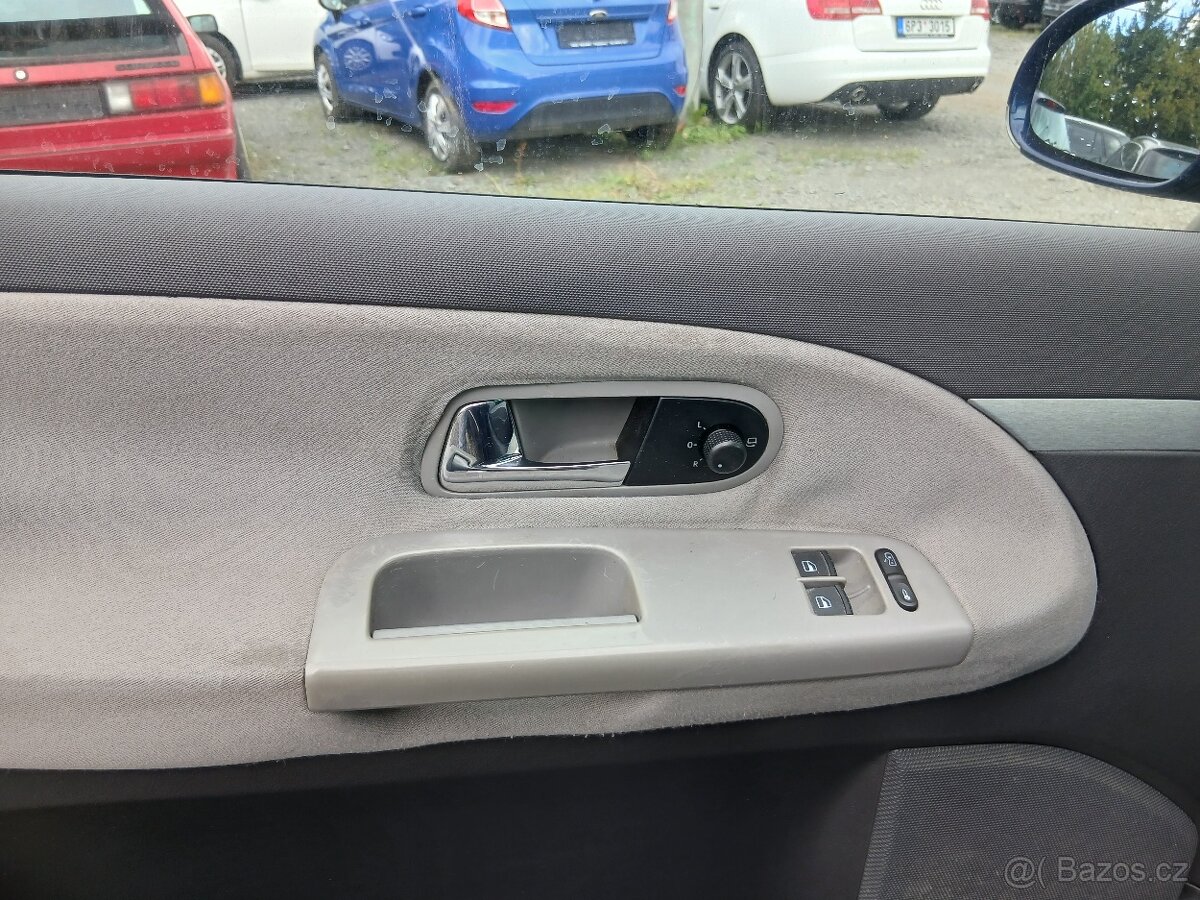 Volkswagen Sharan, 1.9 TDI, automat, Freestyle, tažné - 9