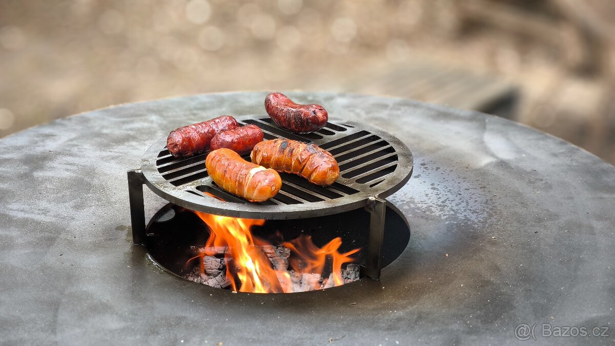 Velký gril - ohniště - 9
