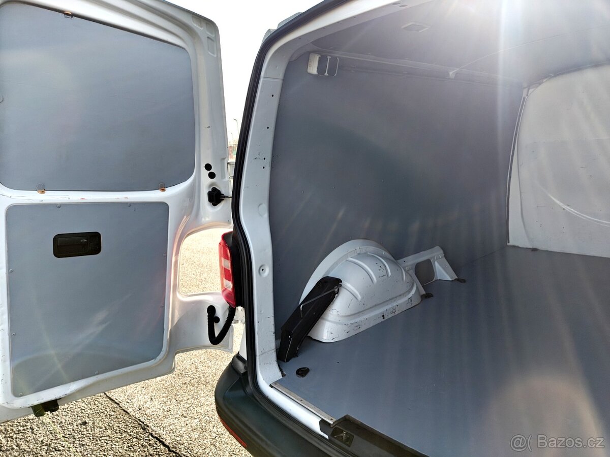 VOLKSWAGEN TRANSPORTER T6 LONG 2,0TDI RV:10/2019 KLIMA TAŽNÉ - 9
