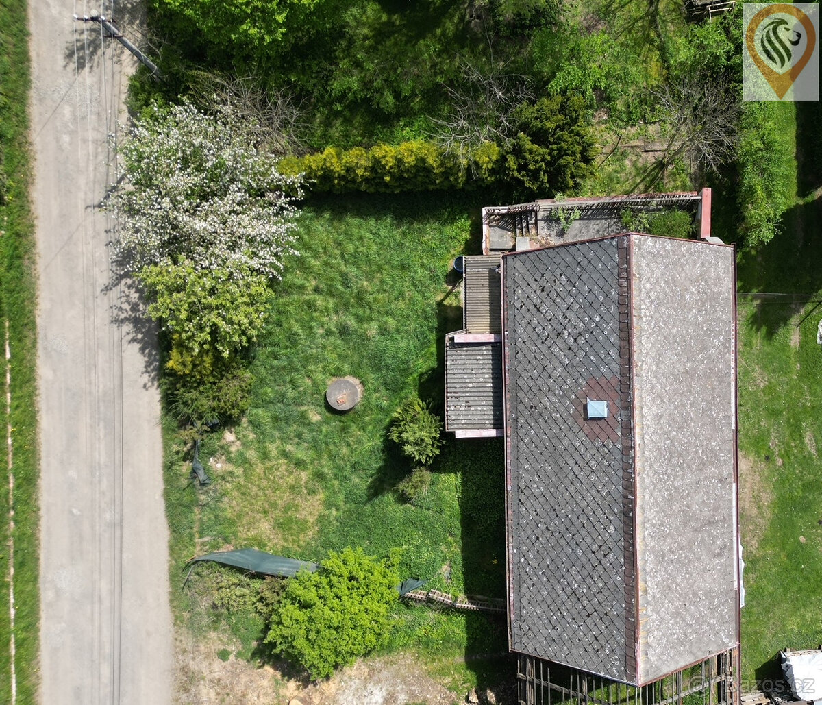 Dům s potenciálem k rekonstrukci - 9