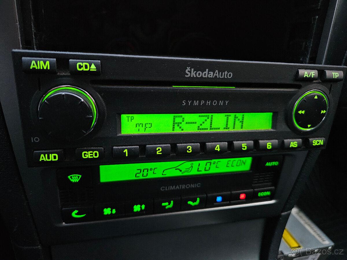 Škoda Octavia Superb autoradio Symphony CD - 9