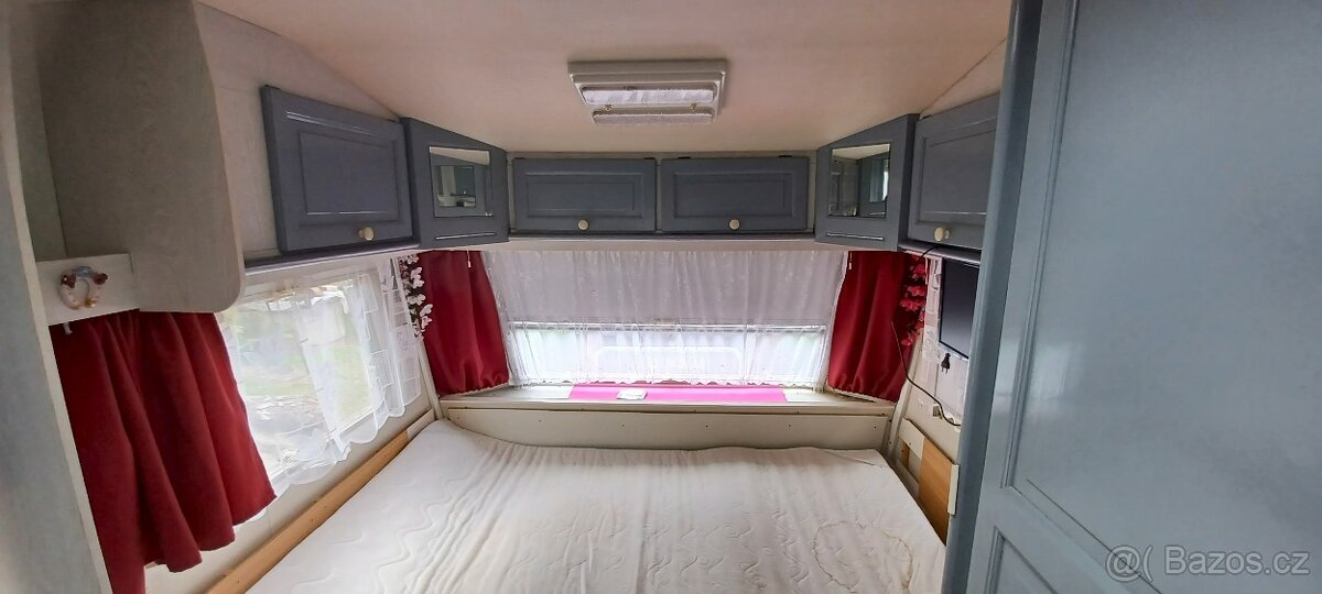 karavan Chateau 938 - 9