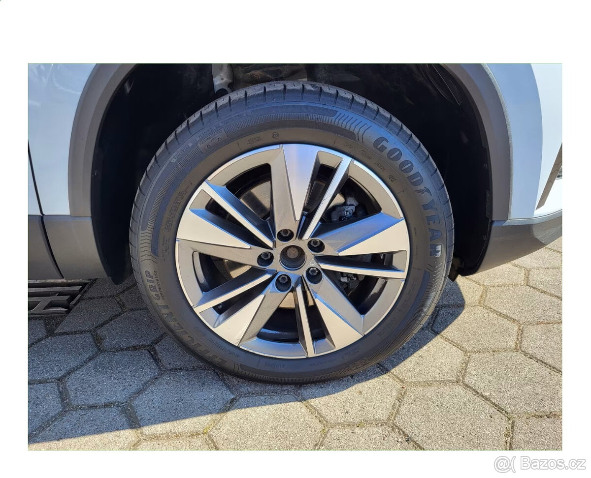 Škoda Karoq Tour 1.5 TSI DSG 4x2 - navi,LED,temp,vyh.s,150PS - 9