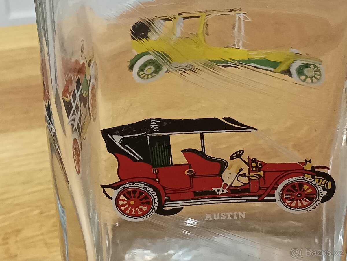 SILNOSTĚNNÁ SKLENĚNÁ LÁHEV DEKOROVANÁ VETERÁNY - 9