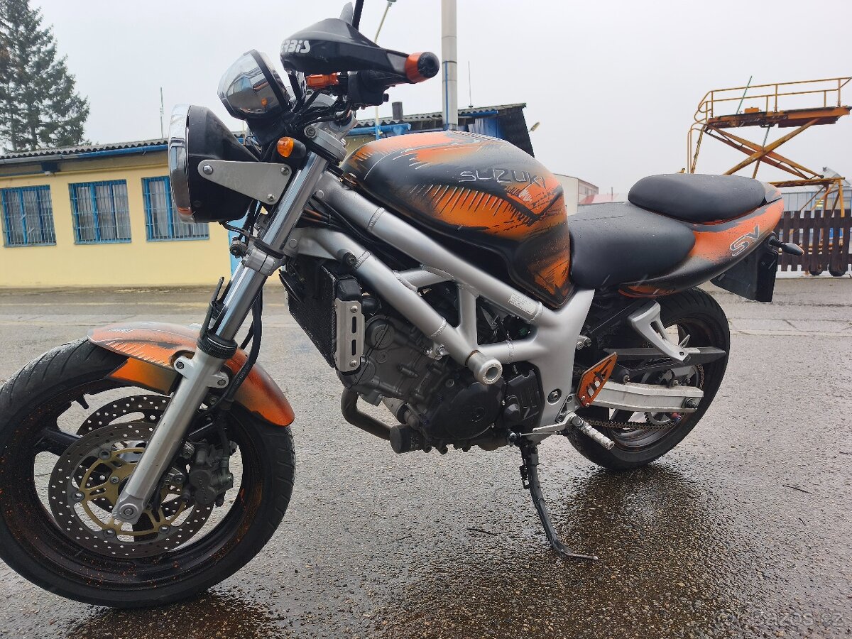 Suzuki SV 650 - 9