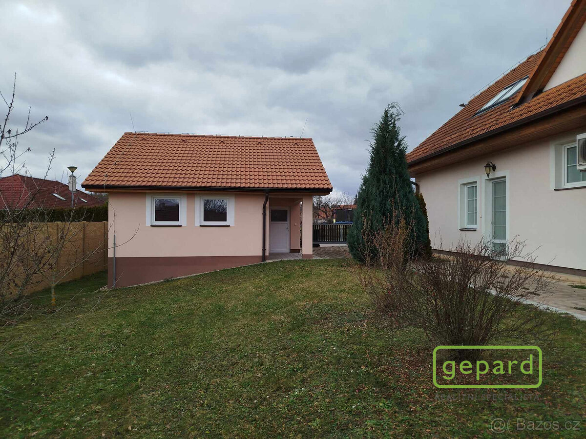 Velký luxusní RD, Římov u ČB - 9