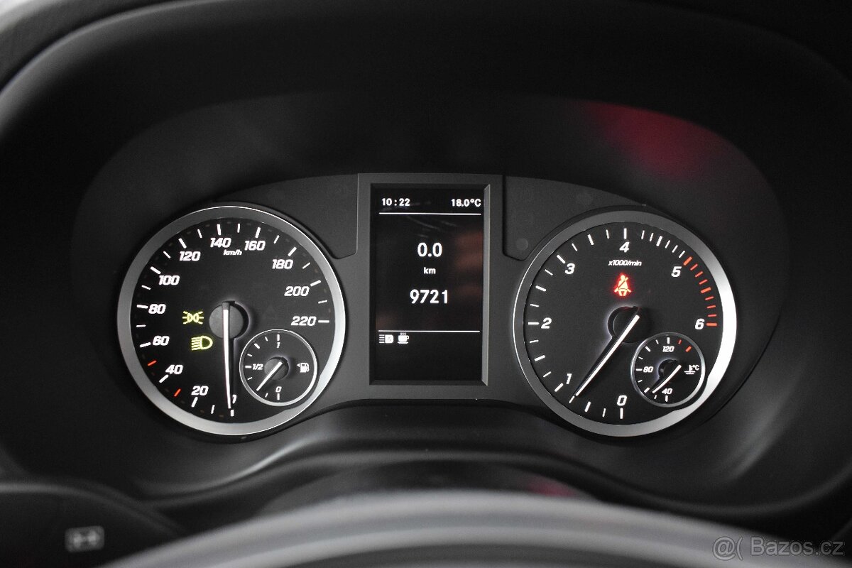 Mercedes-Benz Vito 116 CDI 120kW LED DPH ČR 1.MAJ - 9