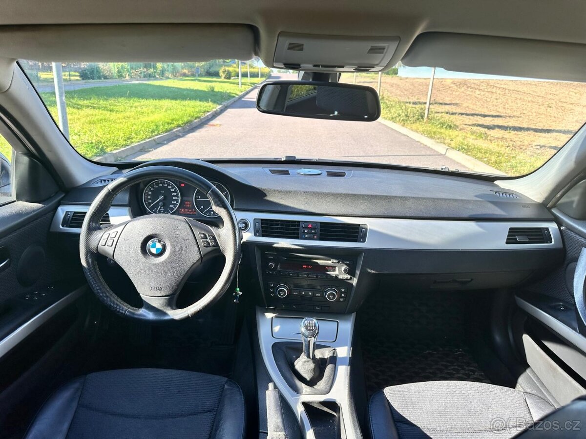 BMW e90 320d facelift - 9