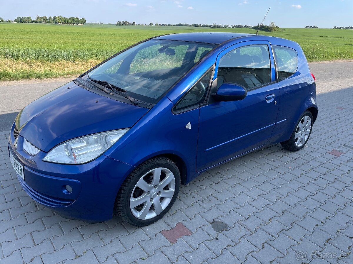 Mitsubishi Colt 1,2i najeto 80000km Klima - 9