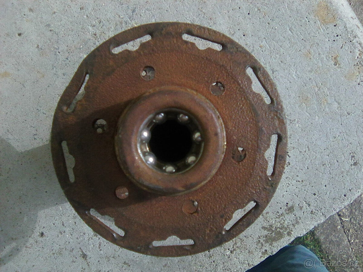 čz 125/150 - motor,rozeta,kolo,náboj,startpáka,válec čz125b - 9