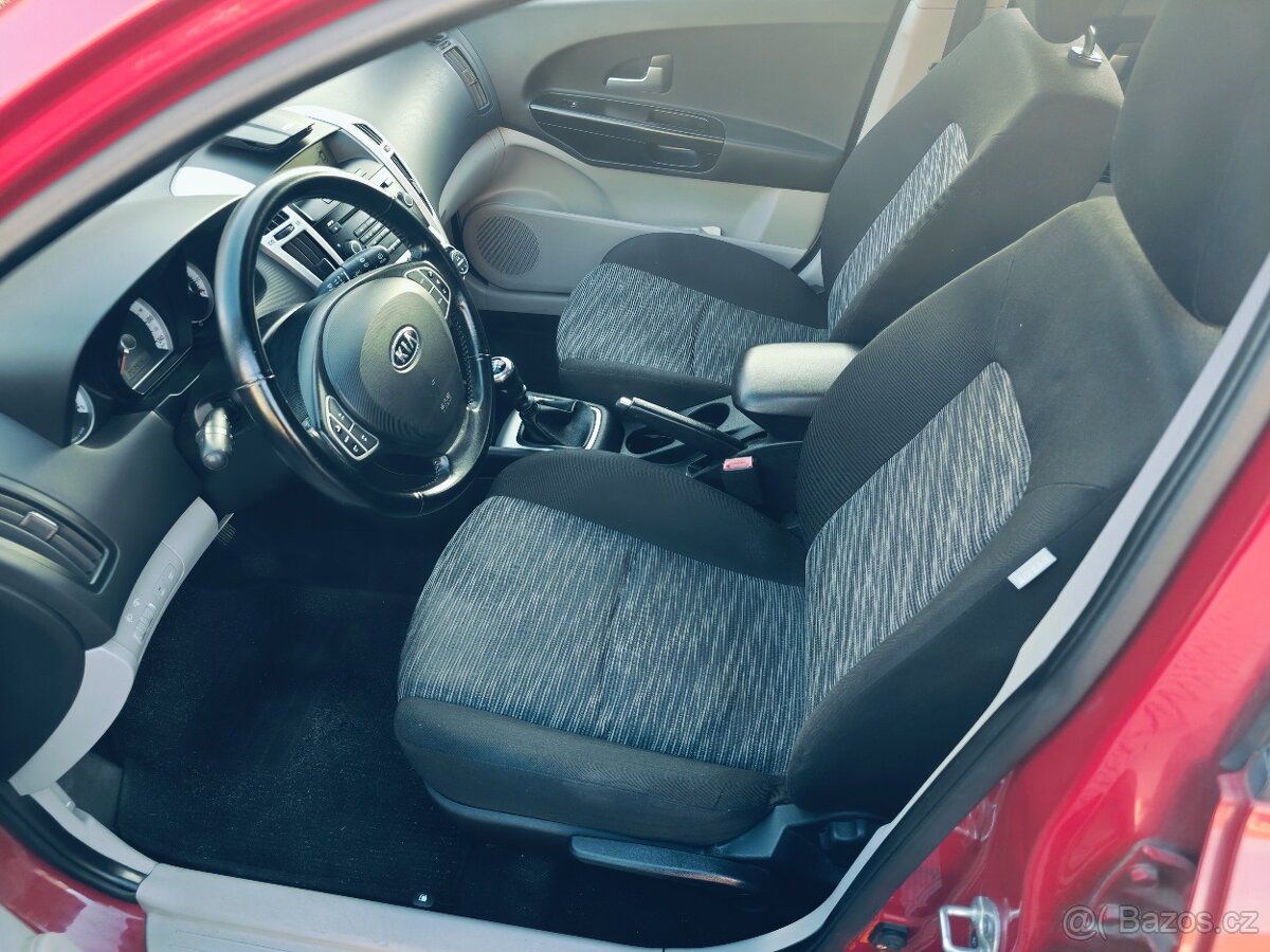 Kia Ceed 2007 1.6 benzín - 9