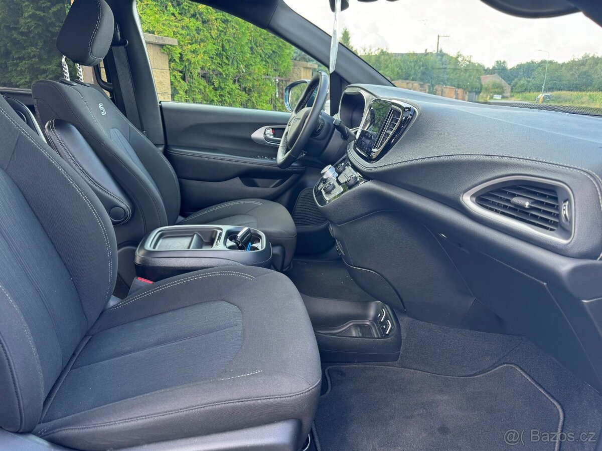 Chrysler Pacifica 3.6 S Type DVD 19.515KM 2022 DPH - 9