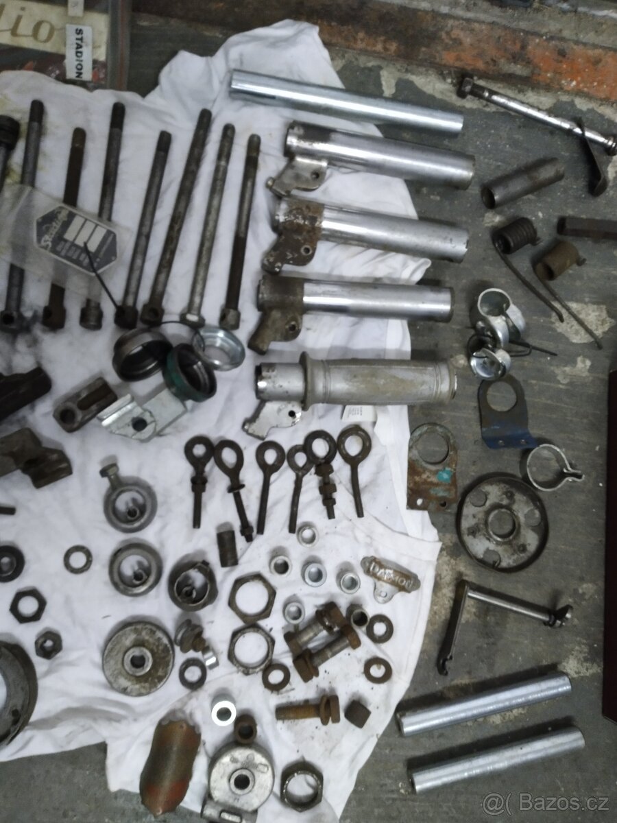 Motory a díly Stadion - 9