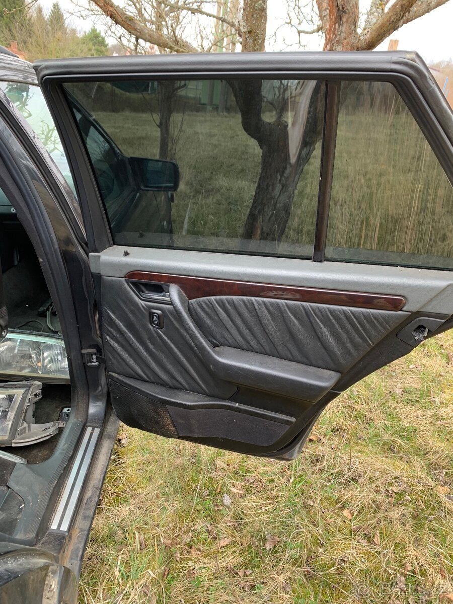 Mercedes Benz w202 na díly - 9