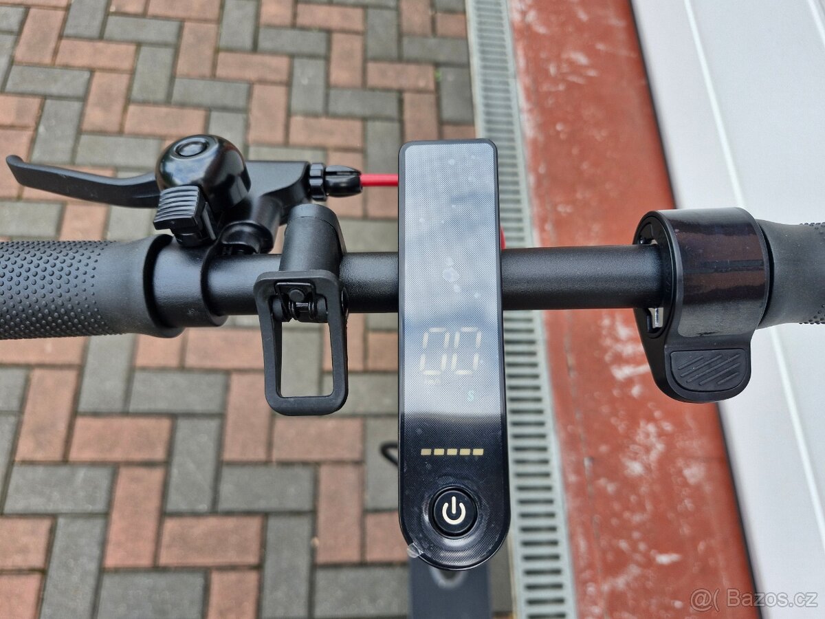 Elektrická koloběžka Eljet Falcon MAX 400W - 9