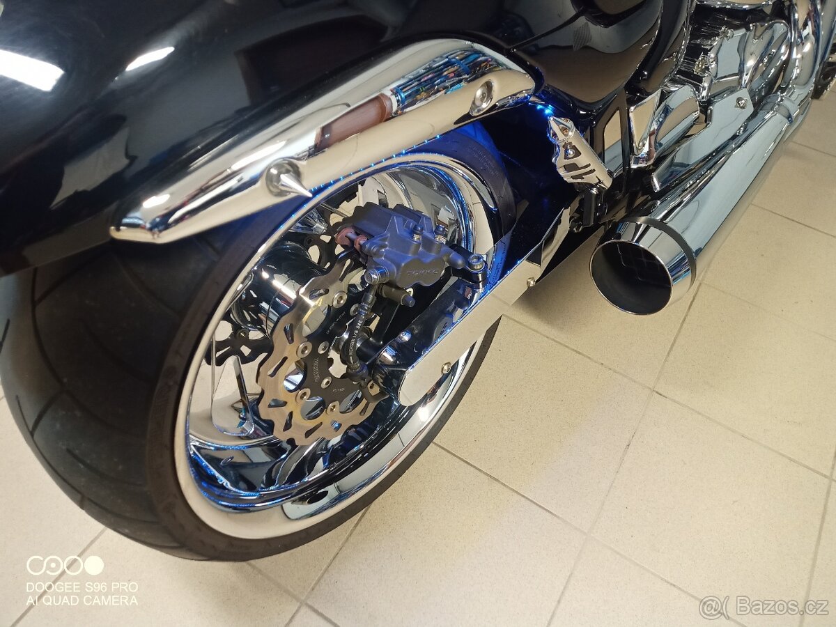 Suzuki Intruder M109R, M1800R - 9