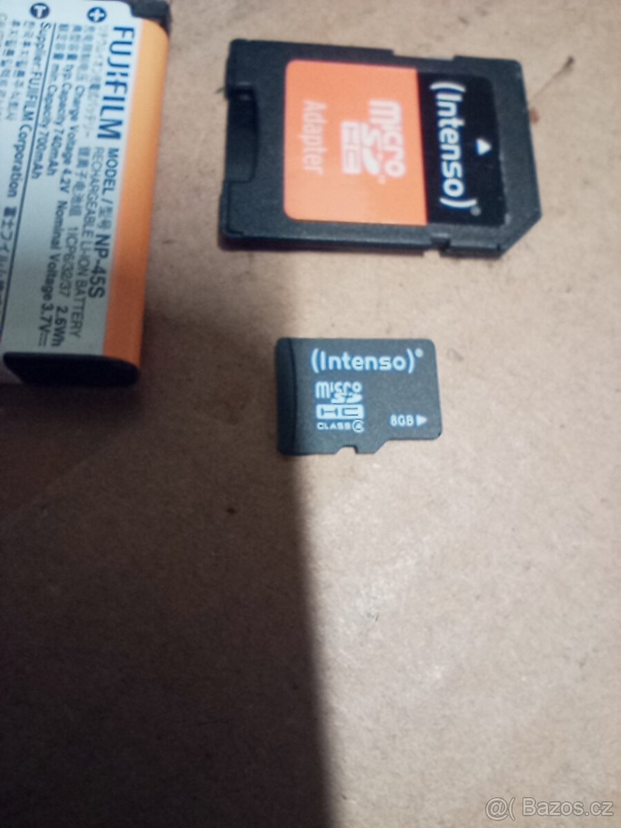 FUJIFILM FinePix XP140 - 9