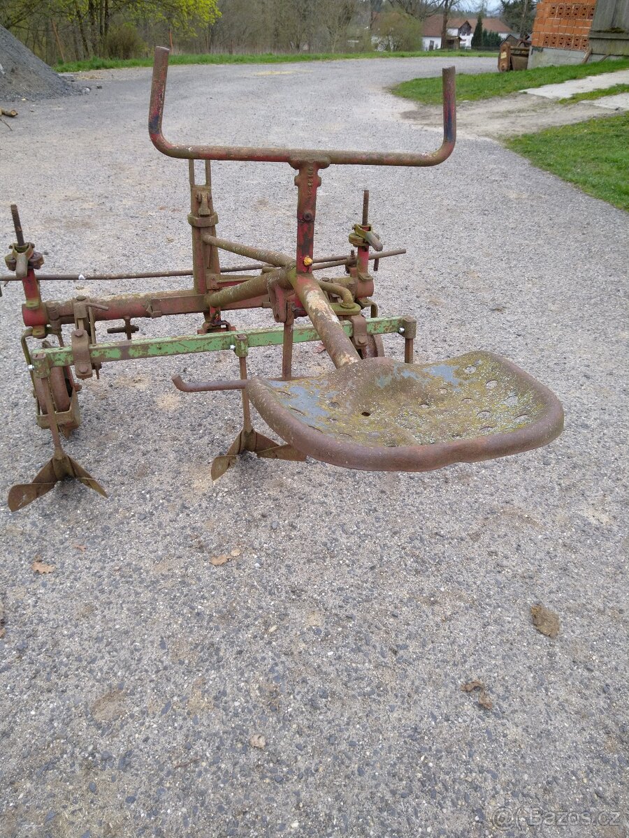 Sazeč na brambory - 9