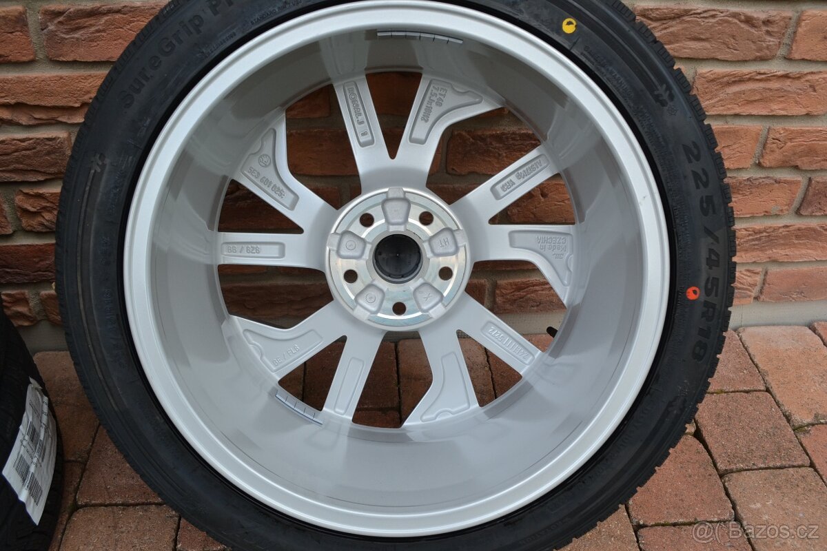 5x112 R18 Zimní sada Originál Škoda Octavia 4 + 225/45 R18 - 9