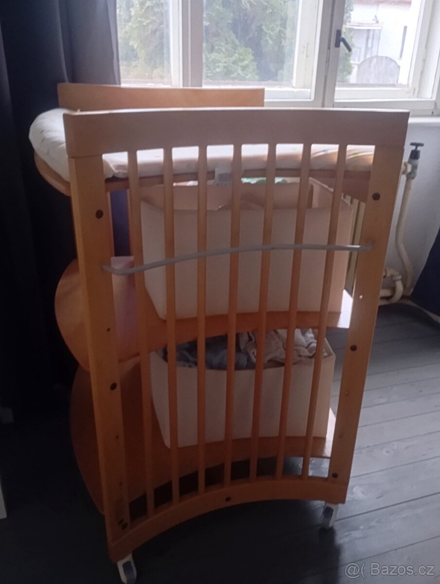 Přebalovací pult Stokke - 9