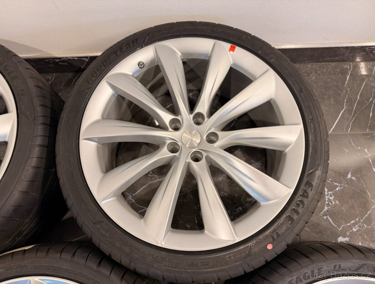 originální kola Tesla Model X 1027246-00-E r22 - 9