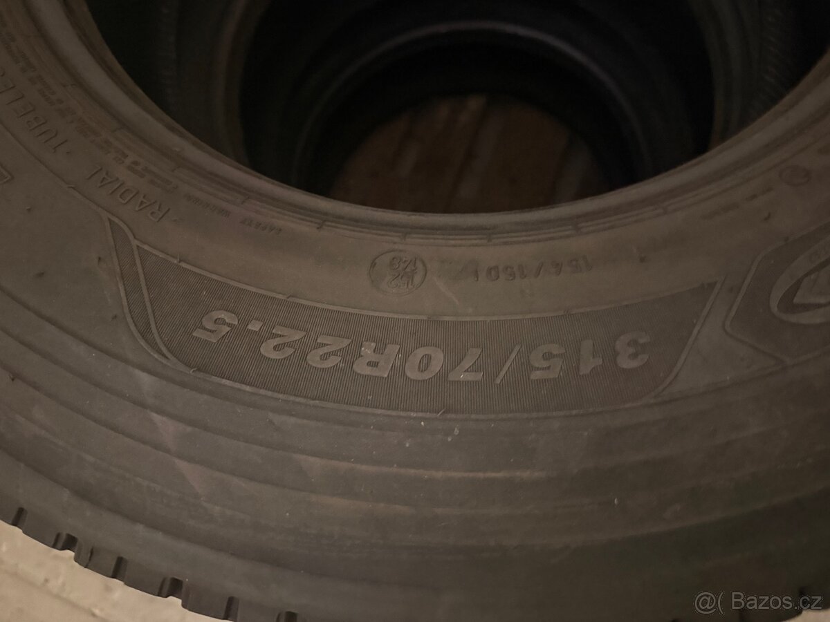 16ks nákladních pneumatik - 9