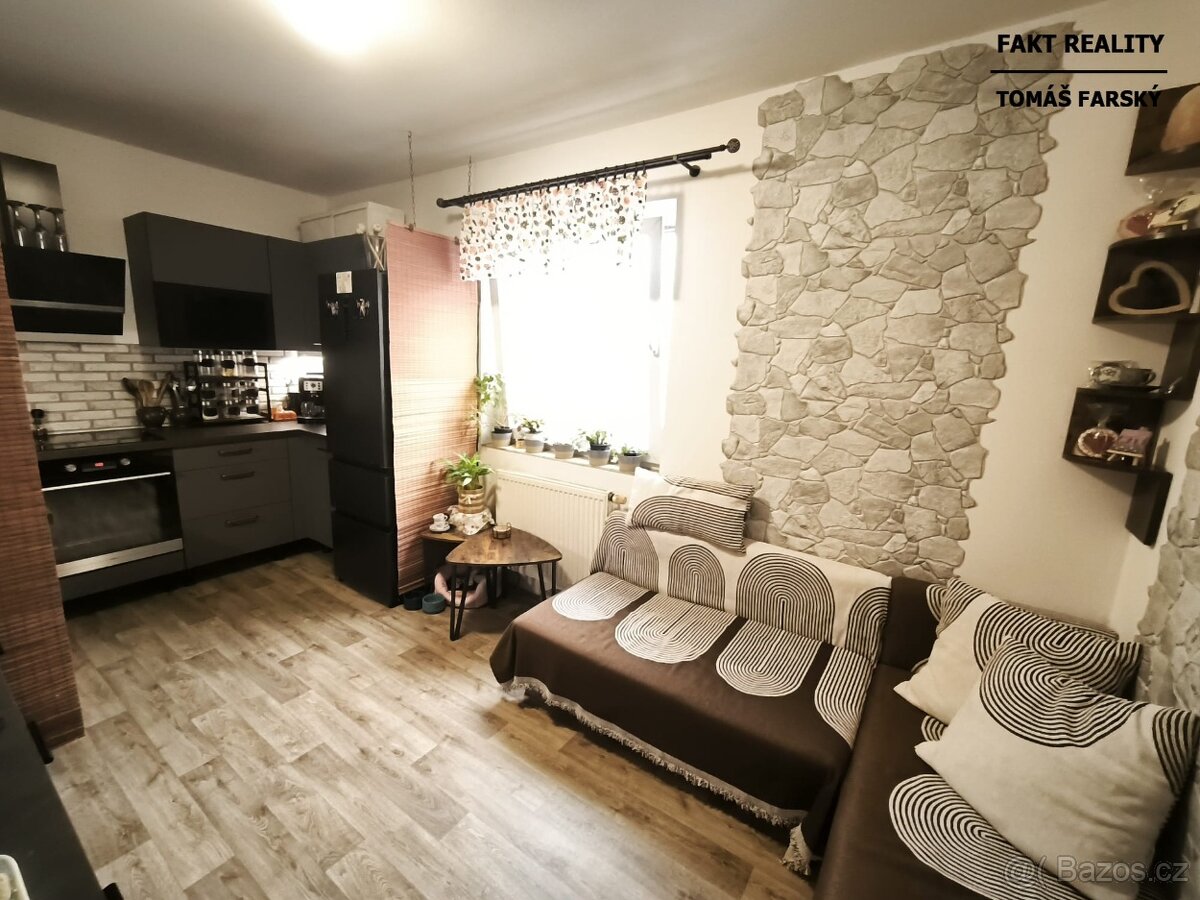 2+kk/L, 45m2, Stradovská, Chlumec - 9