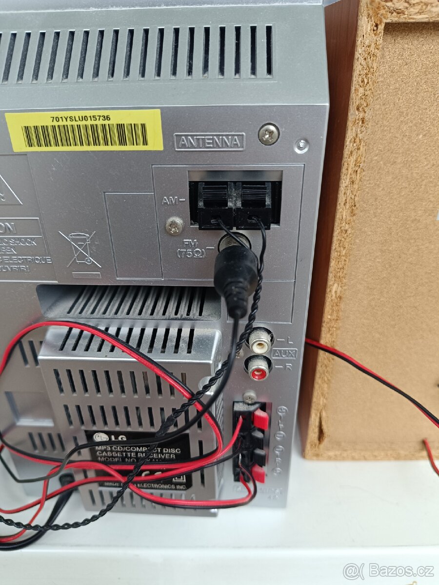 Prodám mikrosystém, malou věž zn. LG - 9