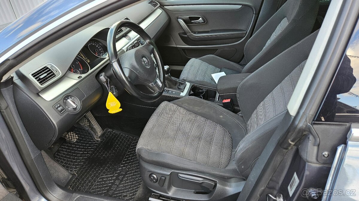VOLKSWAGEN PASSAT CC 2,0 TDI 103 kW 4x4 - 9