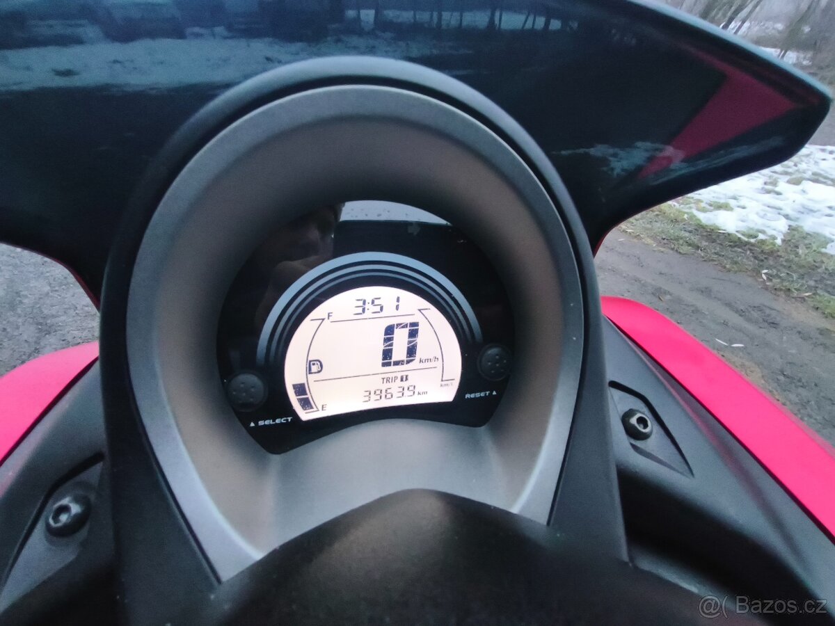 Yamaha N Max 125,zánovní,naj.pouze 3900 km,nehavar,ČR,dědic. - 9