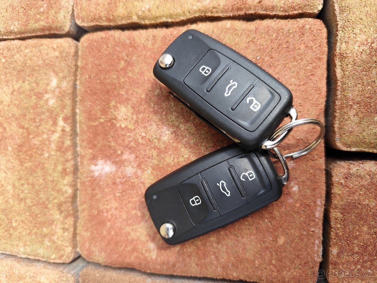 VW Sharan 1.4tsi ,velká výbava - 9