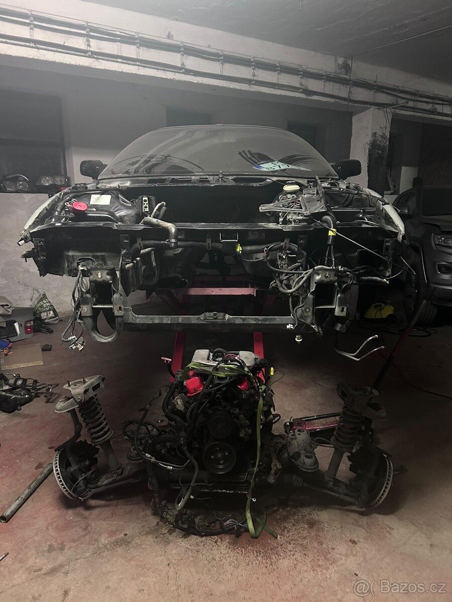 Rozpredám Pontiac firebird - 9