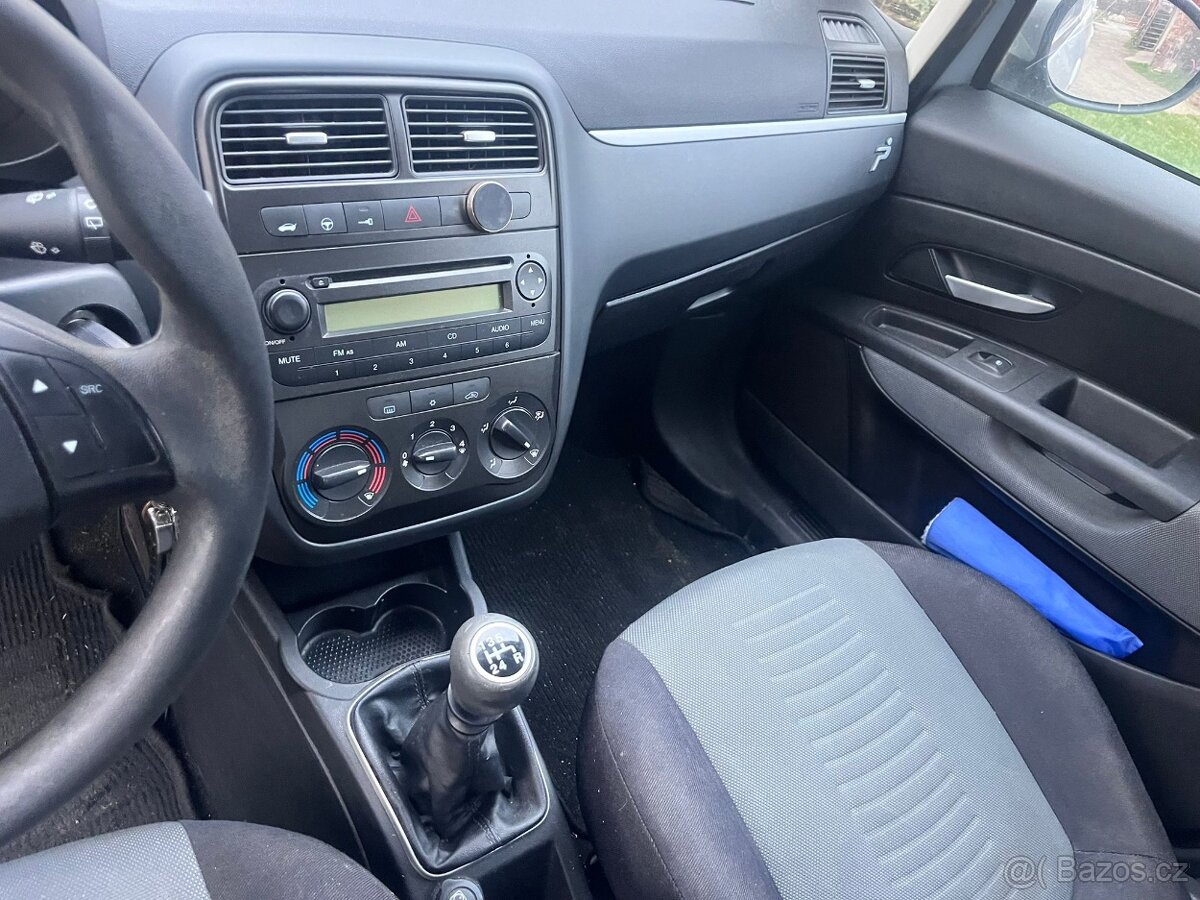 Fiat grande Punto 1.2. - 9