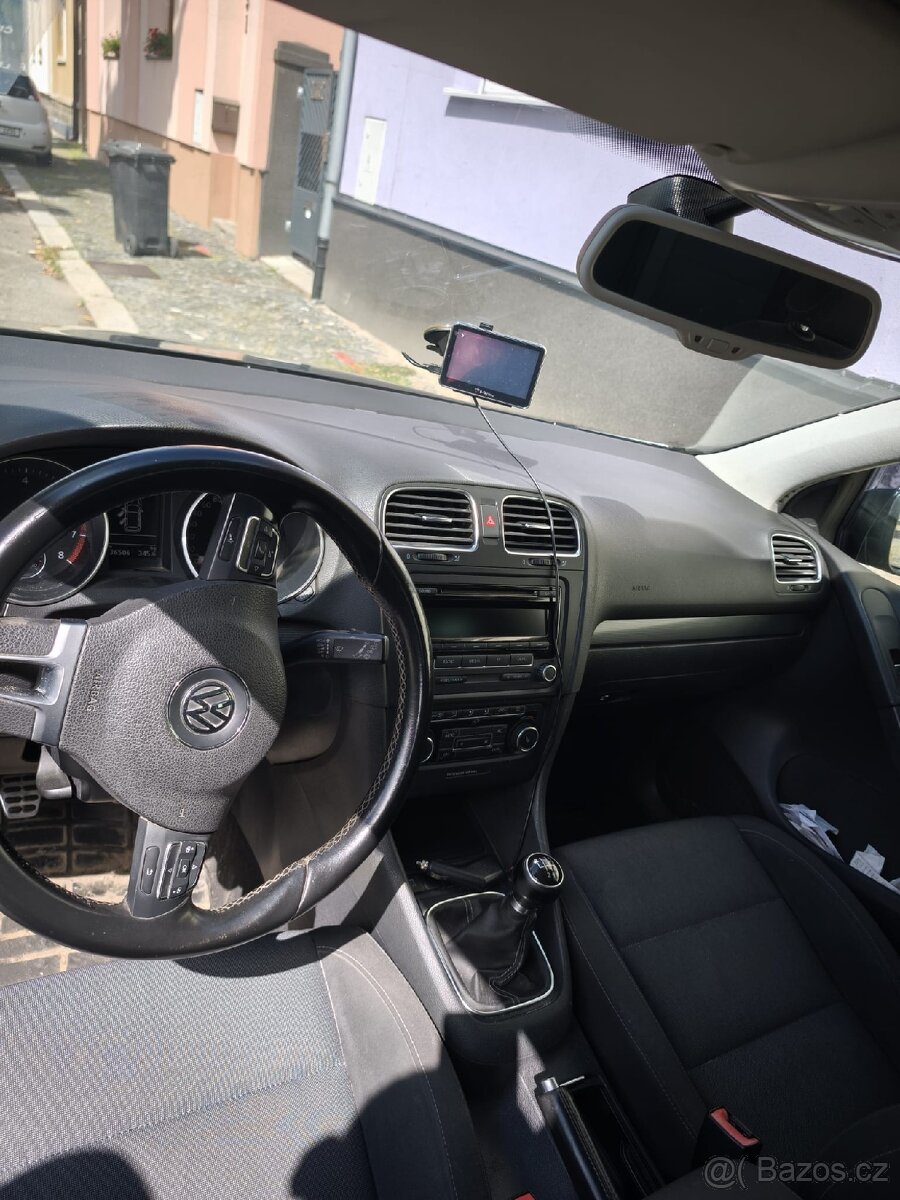 Automobil VW Golf - 9