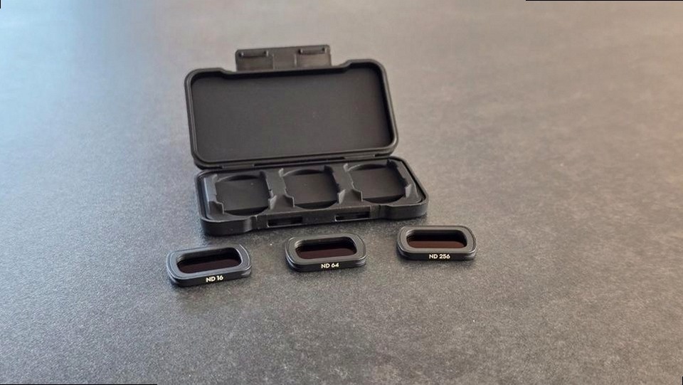 DJI Osmo Pocket 3 Creator Combo - 9