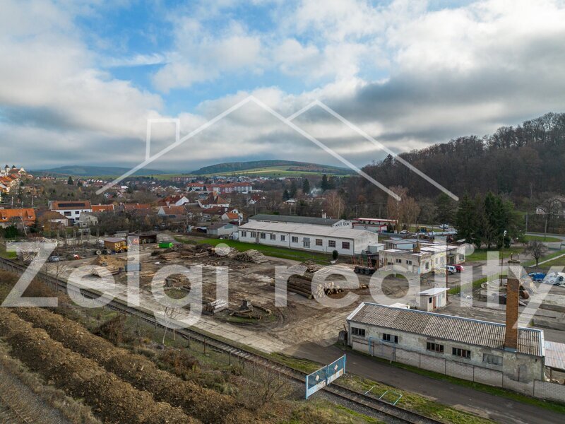 Strategická akvizice: Dva propojené průmyslové areály s vlas - 9