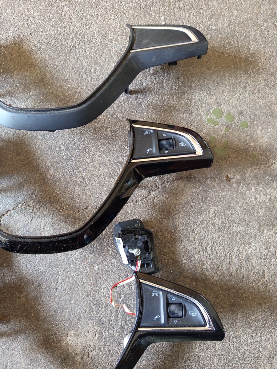 Škoda Octavia multifunkční tlačítka - 9