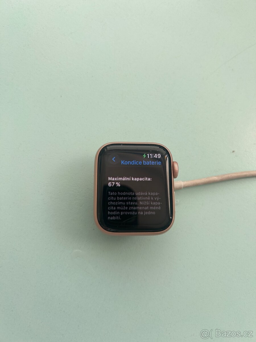 hodinky apple watch 4. série - 9