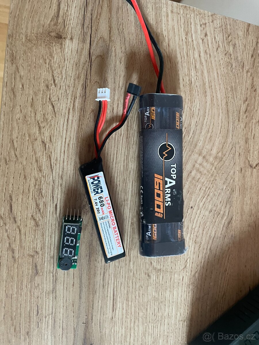 Airsoftové zbraně - 9