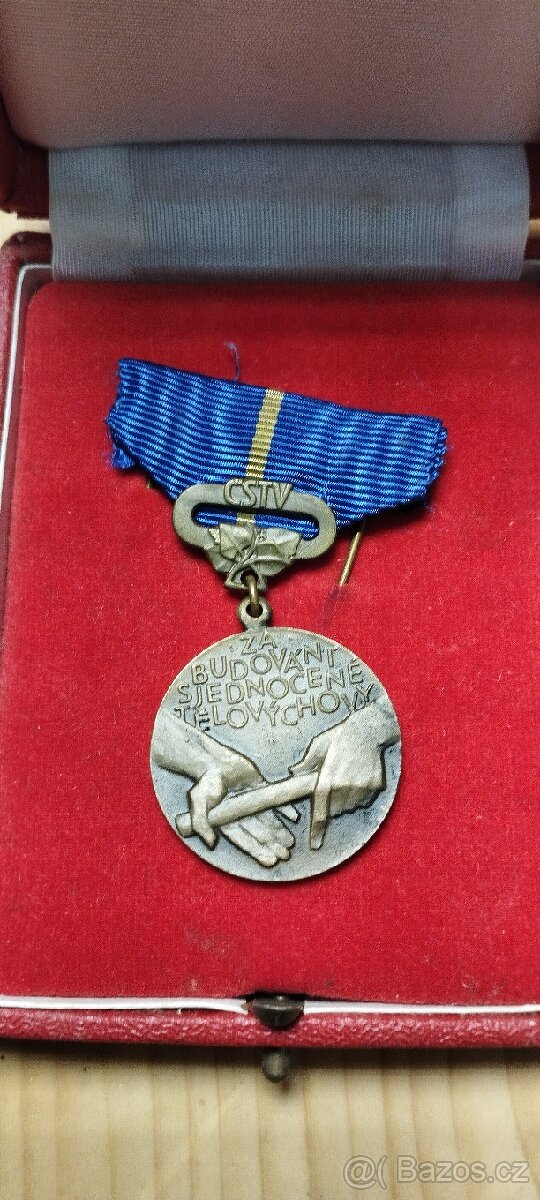 Medaile a ocenění - 9