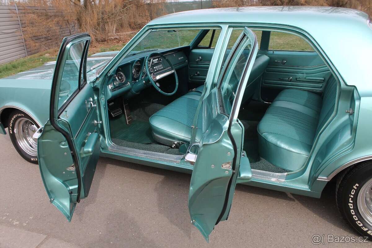 OLDSMOBILE DYNAMIC 88 - 9