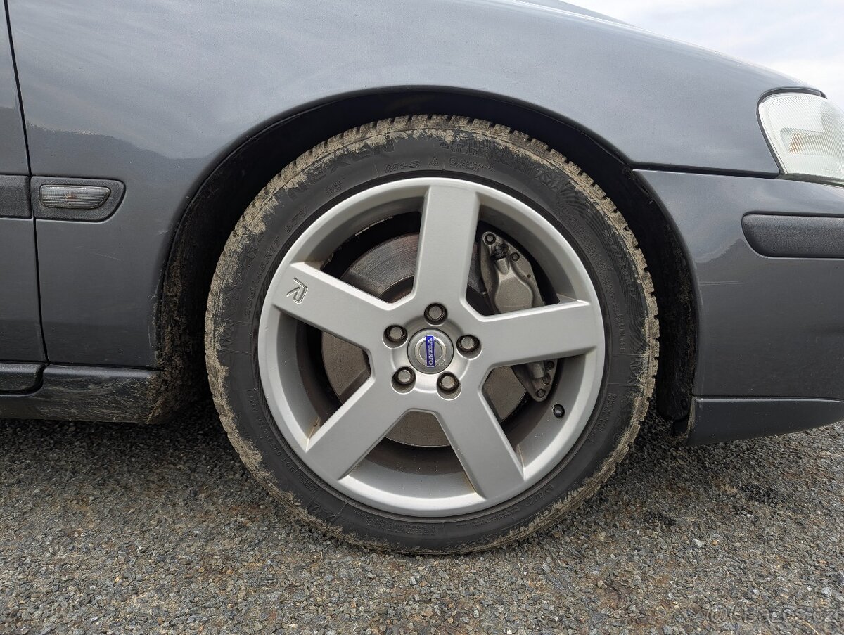 Volvo V70R 2004 Manuál - 9
