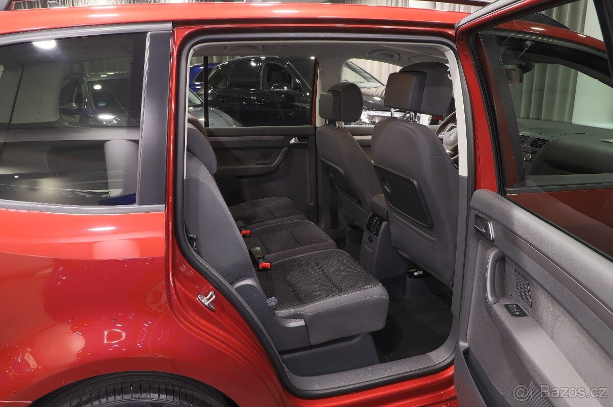 VW Touran Comfortline 2.0 TDI 103kW DSG - záruka Autodraft - 9
