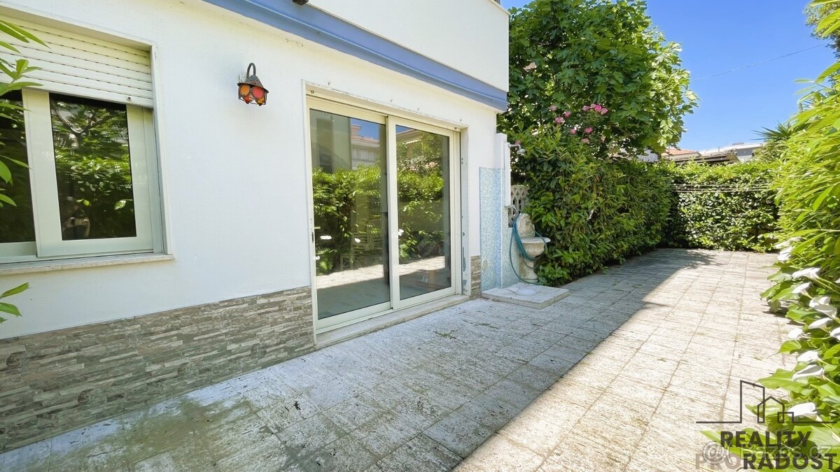 Prodej bytu 3+kk 100 m², via Europa, Silvi, Itálie - 9