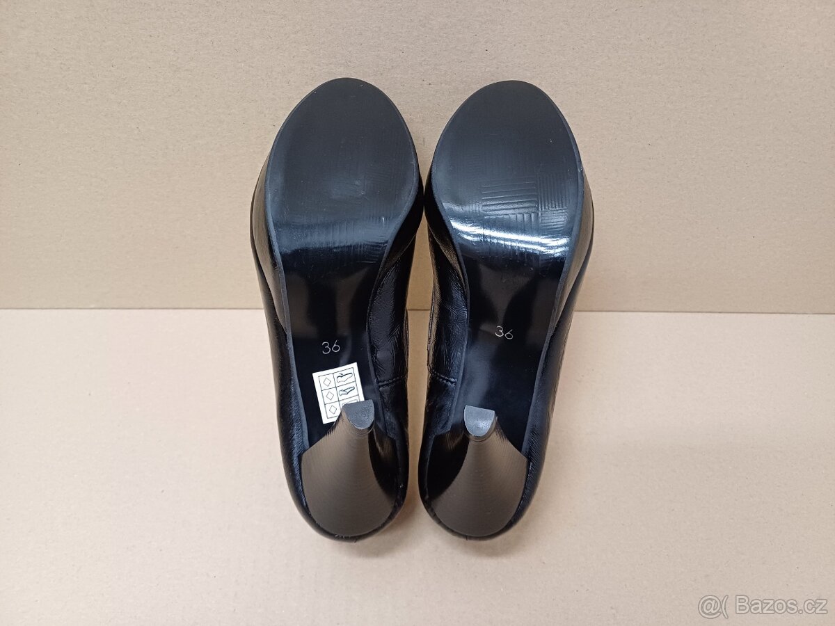 Černé lodičky na platformě vel.36 - 9