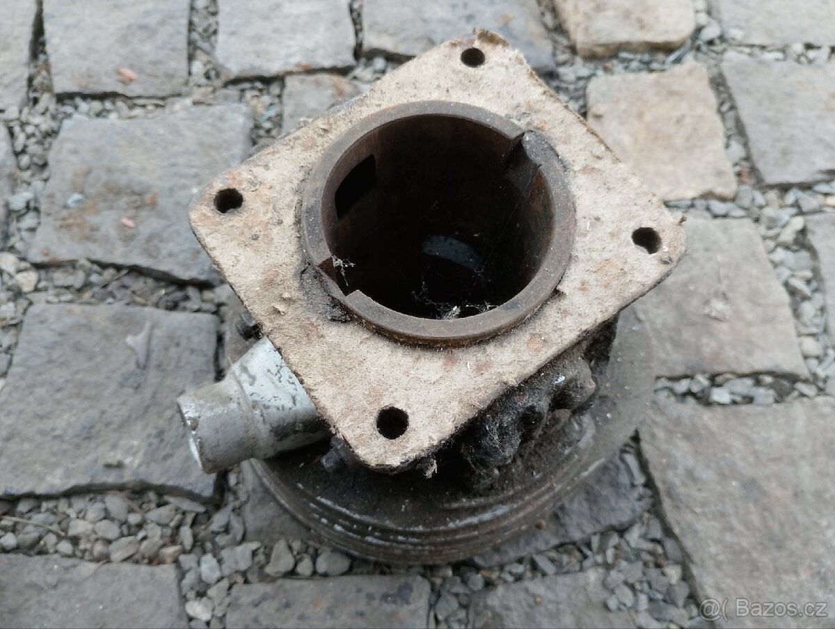 Jawa 250 přírubová motor - 9