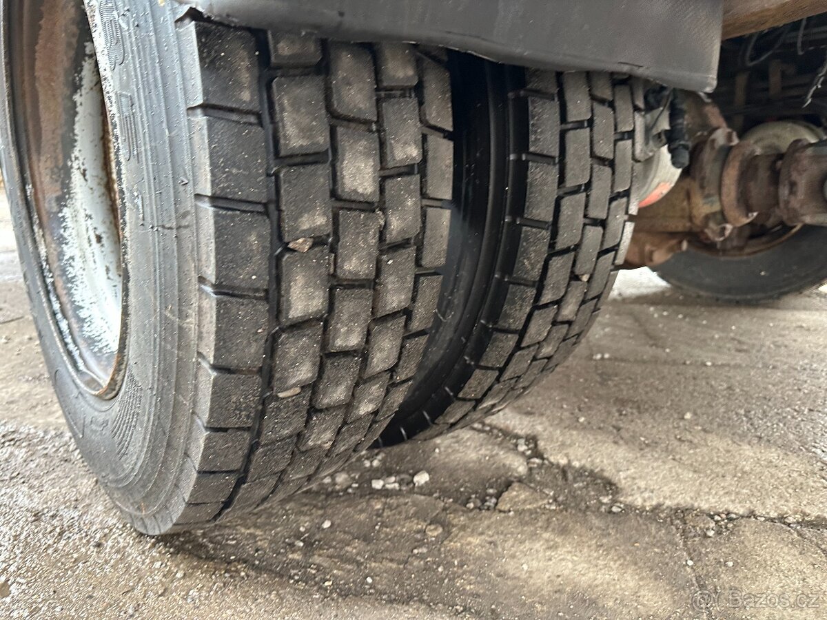 Iveco EUROCARGO 120E25 PLACHTA ČELO - 9