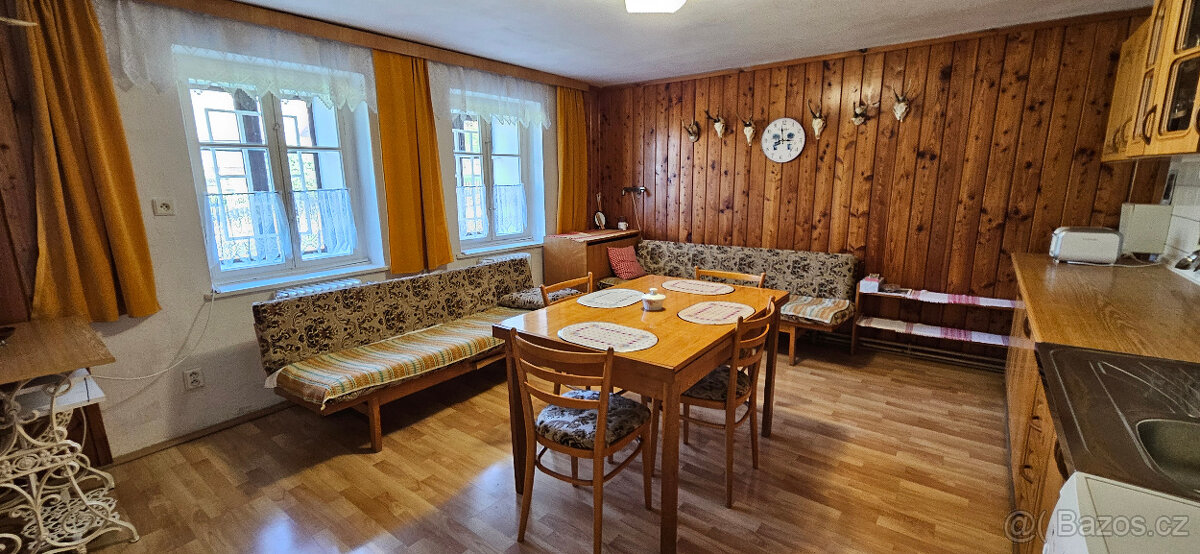 Prodej RD 5+1 s halou, dílnou, stodolou v Travné Zálesí - 9