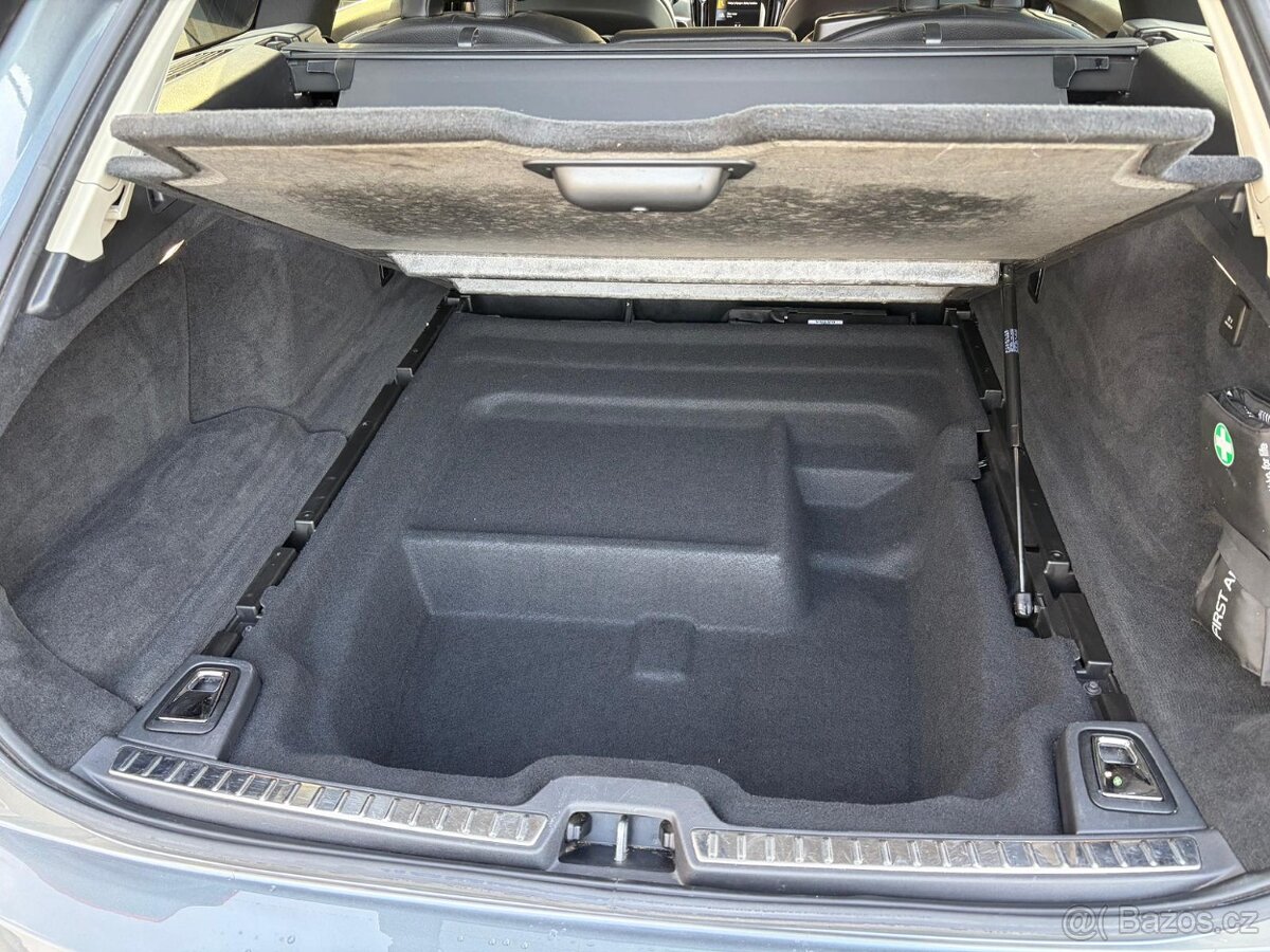 V90 D4 AUTOMAT NAVI KEYLESS - 9